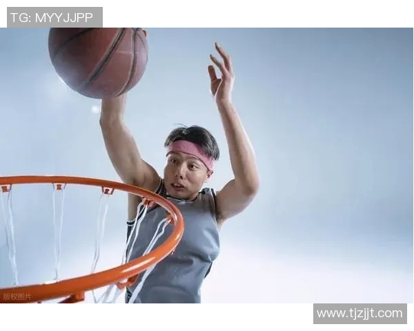 篮球明星必备技巧解析助你提升篮球水平的关键动作分享