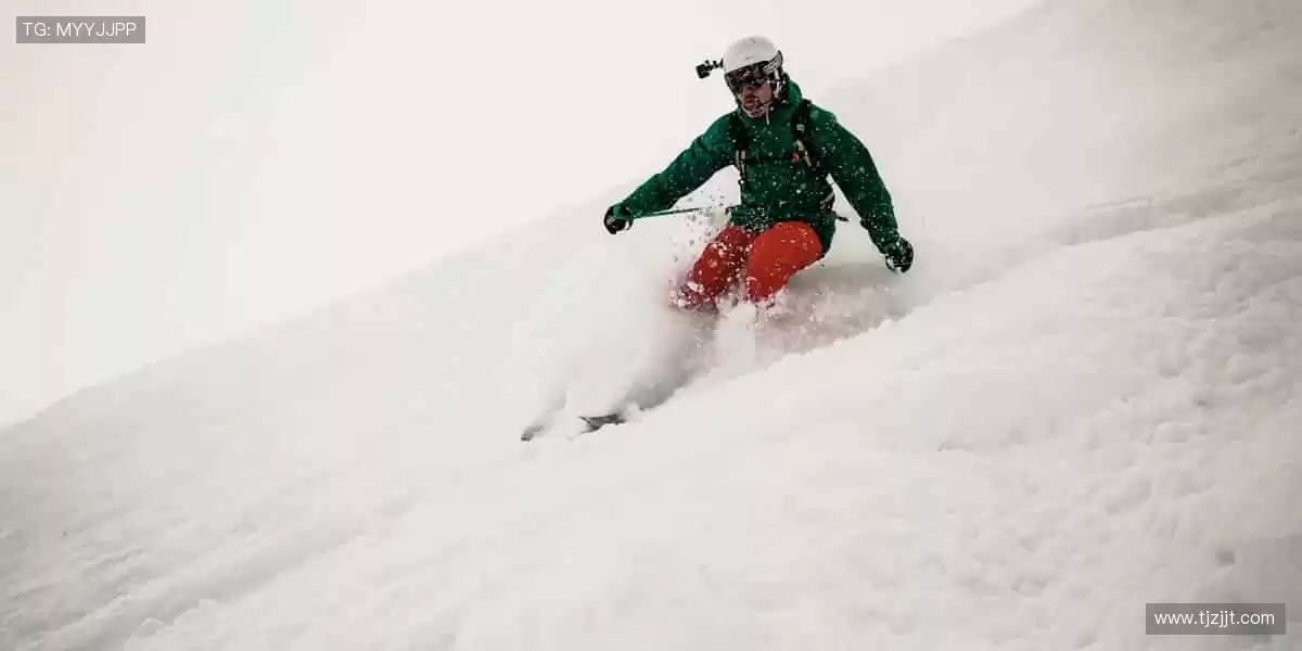 📱实时直播，一键解锁赛场心跳！